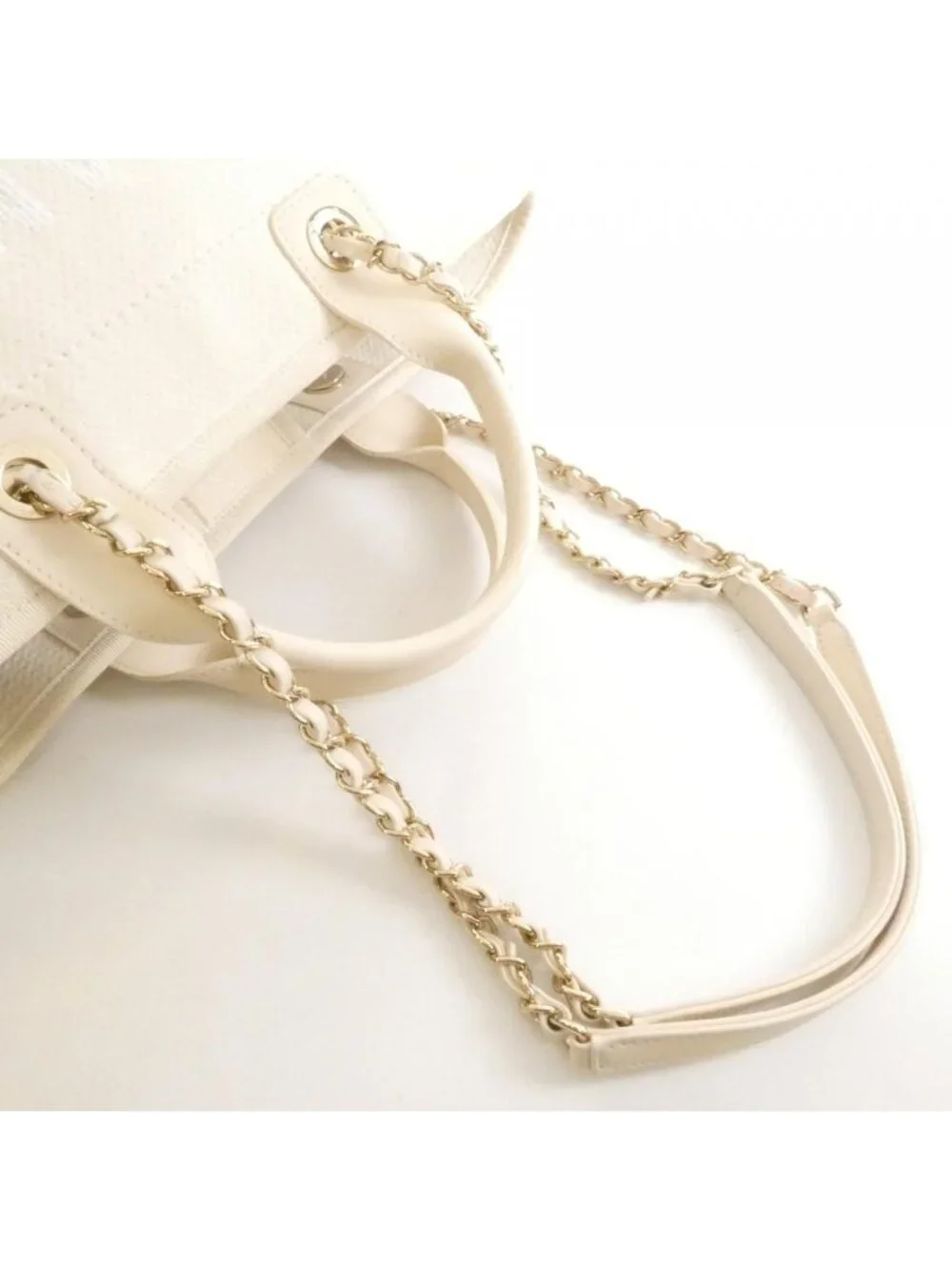Chanel Deauville Line